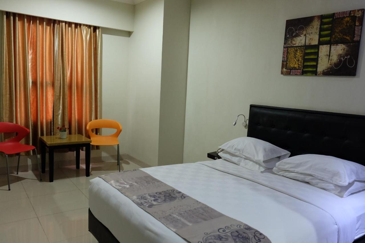 Atlantic Hotel อัมบอน ภายนอก รูปภาพ